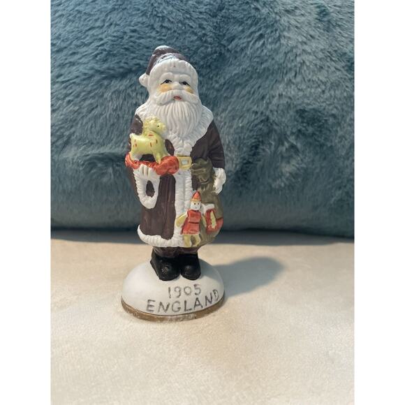 Santa Figurine "1905 England" Ceramic Christmas figurine Around‎ the World - Picture 1 of 7